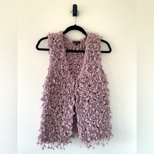 Yest The Netherlands Women’s Shaggy Cardigan Vest
Greyish/Purple Size 4